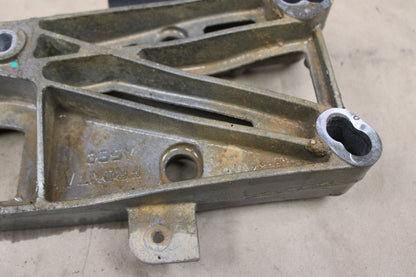 05-14 Dodge Challenger Charger Magnum 300 Transmission Crossmember 42RLE W5A580