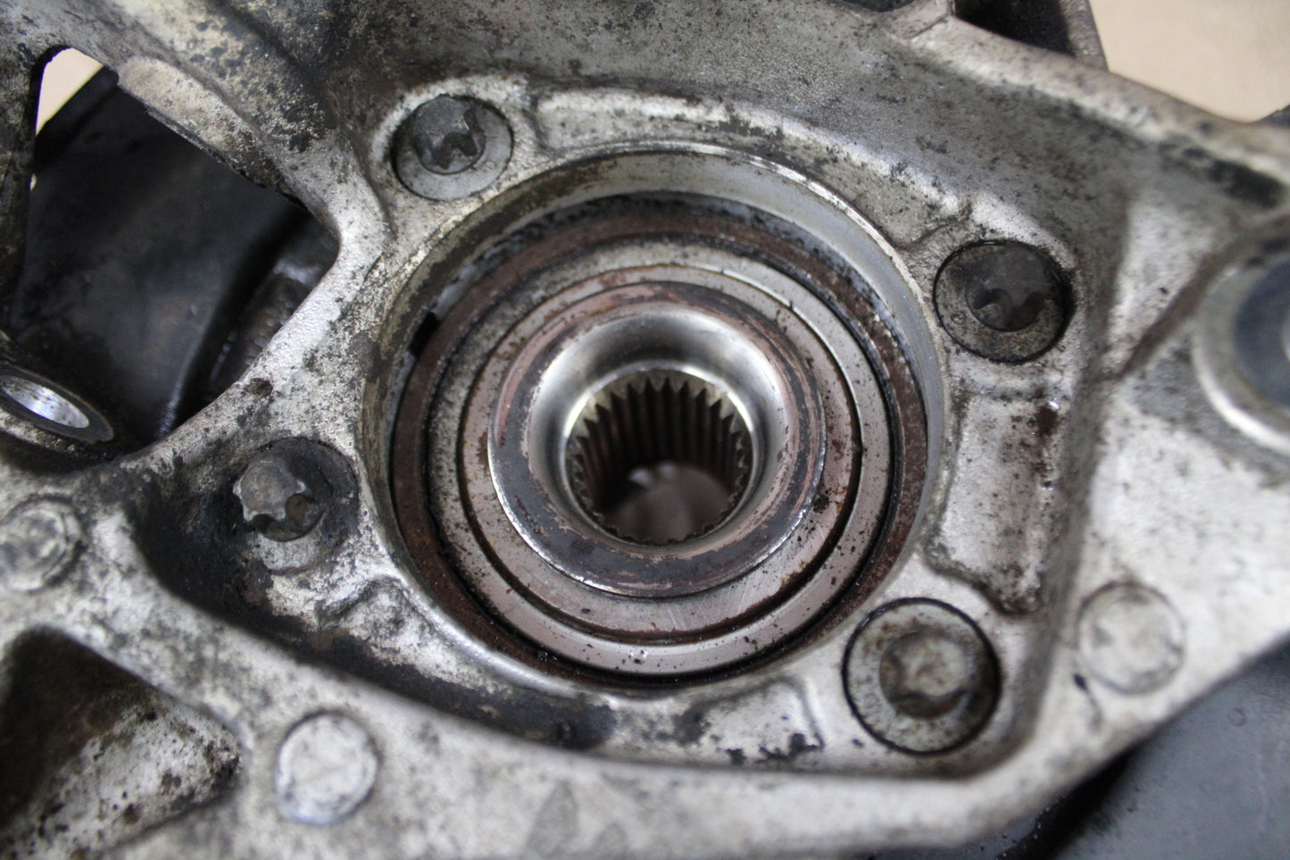 05-08 Dodge Charger Challenger Magnum 300 SRT8 6.1 Rear Knuckle Spindle Right