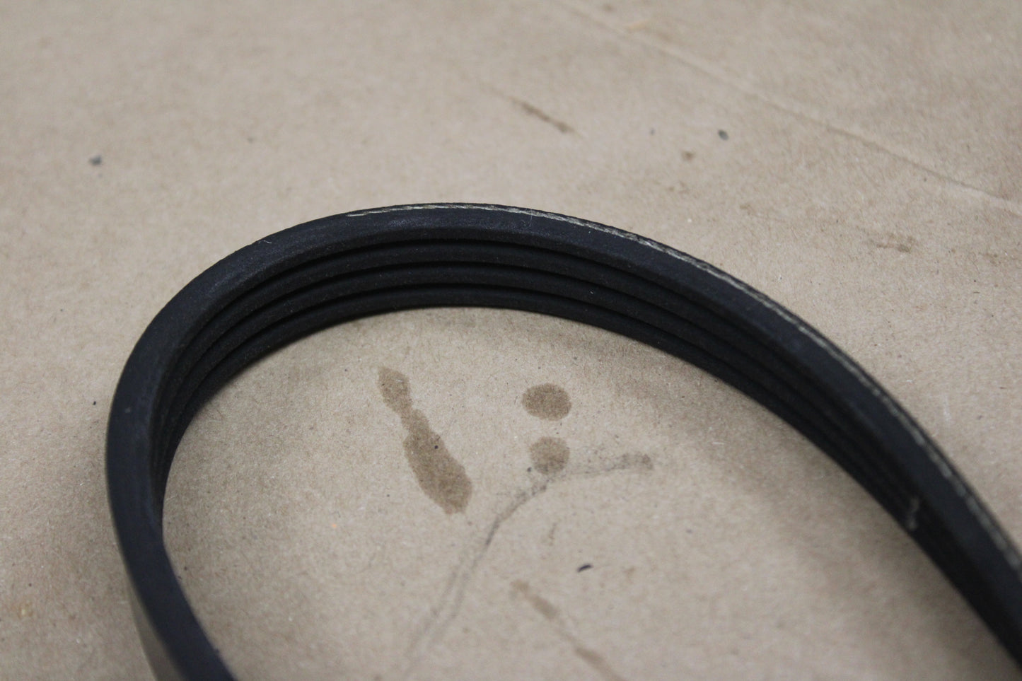 2009-2014 Gates 90K-39083A Accessory Drive Belt Kit Tensioner Idler 2 Belts Set