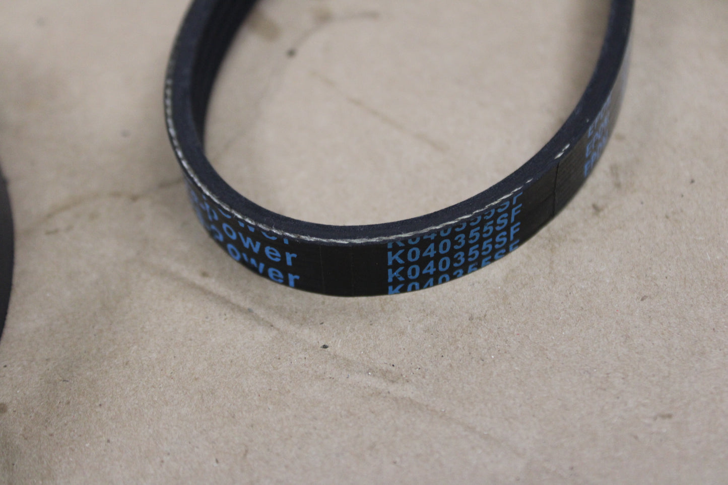 2009-2014 Gates 90K-39083A Accessory Belt Drive Set Tensioner Idler 2 Belts Kit