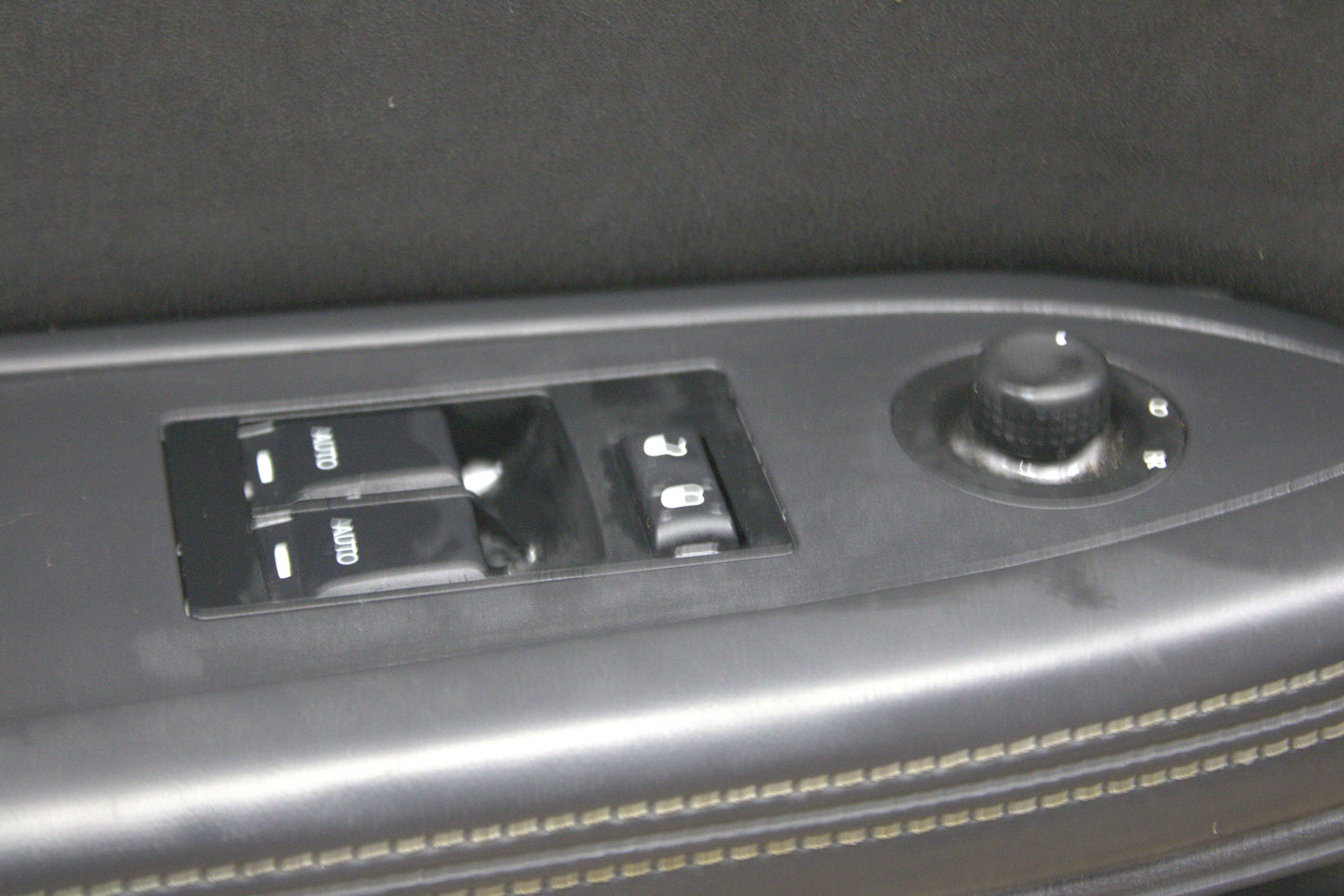 2008-2014 Dodge Challenger Front Driver Left Side Interior Door Panel Black OEM