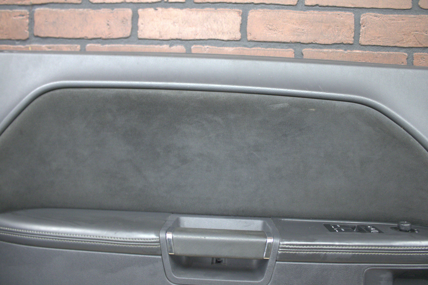 2008-2014 Dodge Challenger Front Driver Left Side Interior Door Panel Black OEM