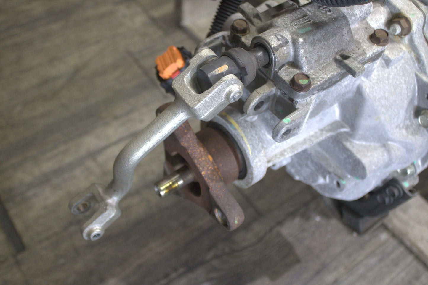 Challenger SRT8 6.1L Hemi Non MDS Engine TR6060 Manual Transmission Swap 83k