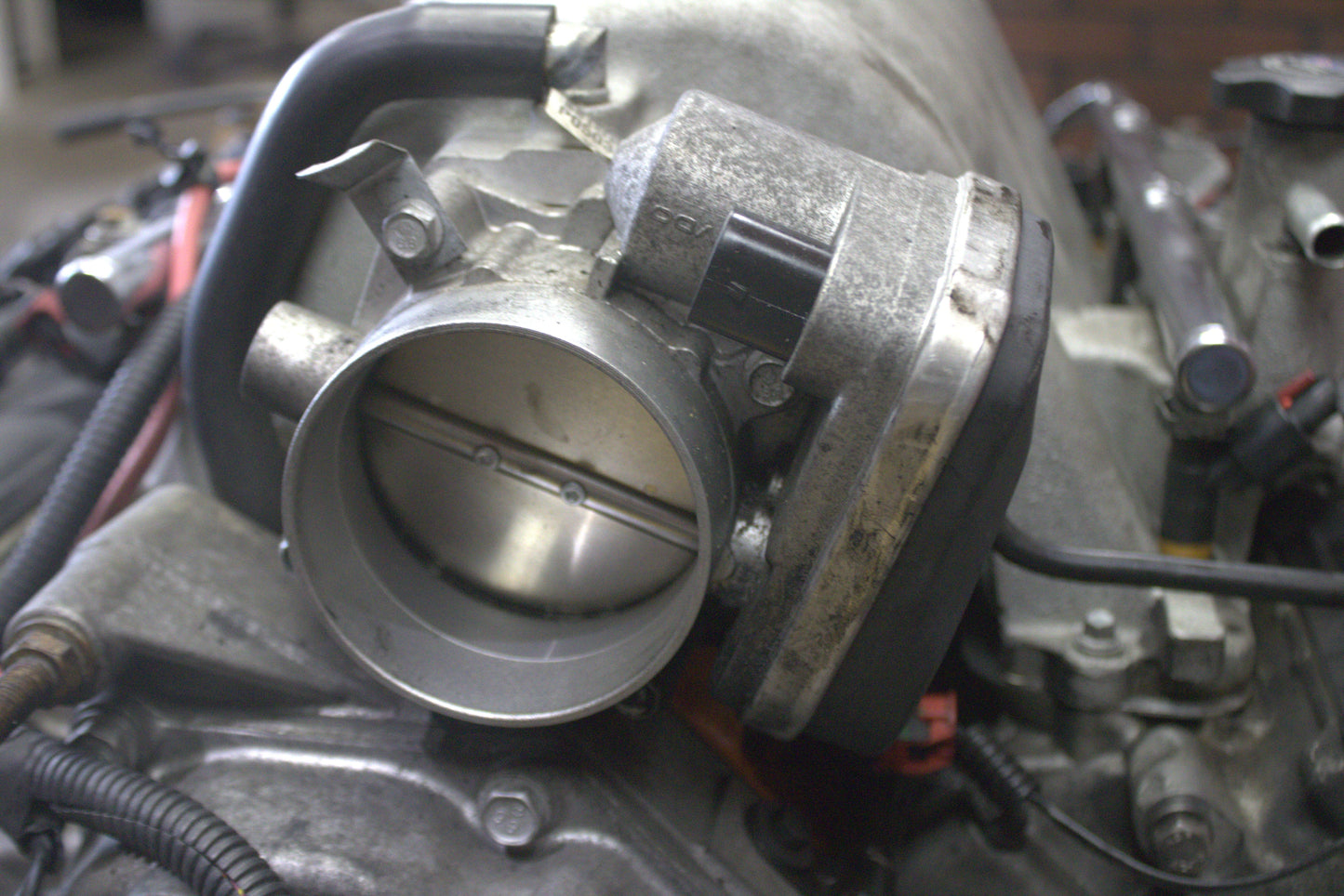 Challenger SRT8 6.1L Hemi Non MDS Engine TR6060 Manual Transmission Swap 83k