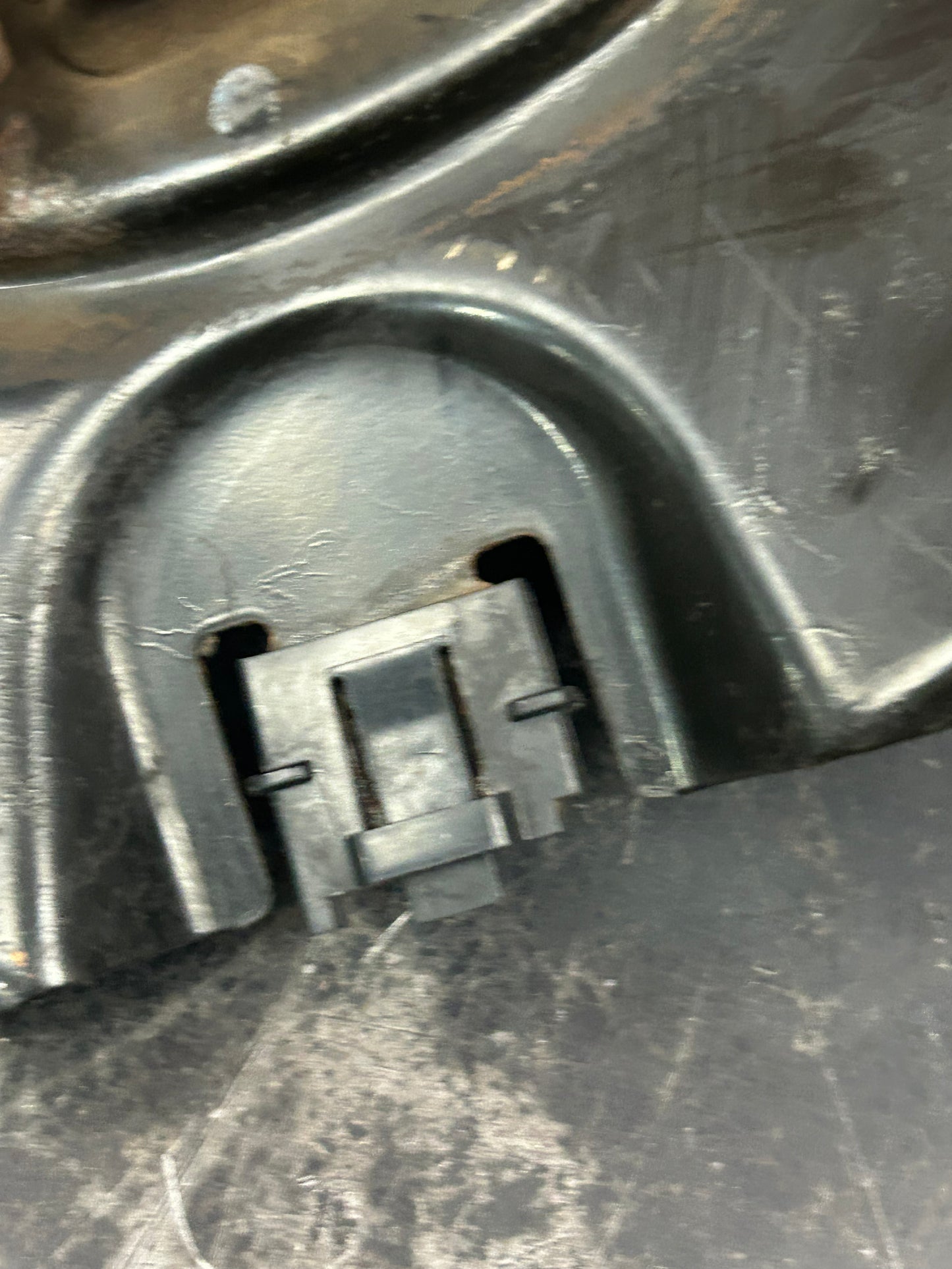15-23 Dodge Charger Challenger 392 Scat SRT Rear Passenger RH Spindle Knuckle