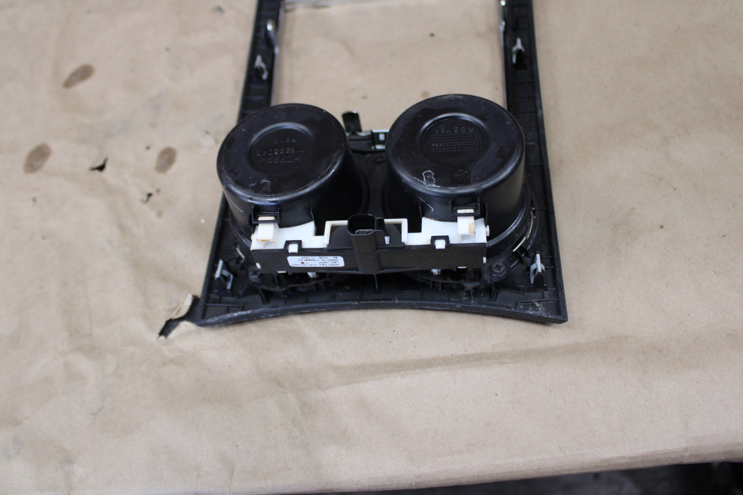 2008-2009 CHARGER 300 OEM CENTER CONSOLE CUPHOLDER COVER TRIM PANEL