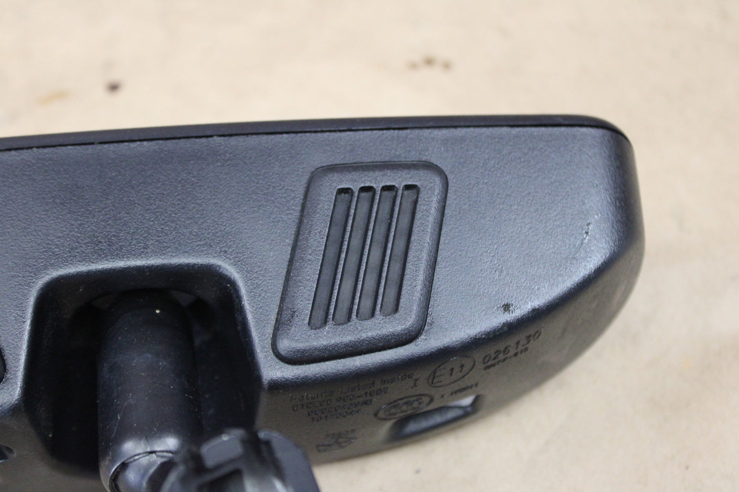 08-11 Dodge Chrysler Jeep Rear View Mirror Automatic Dimming Mirror 68020439AB