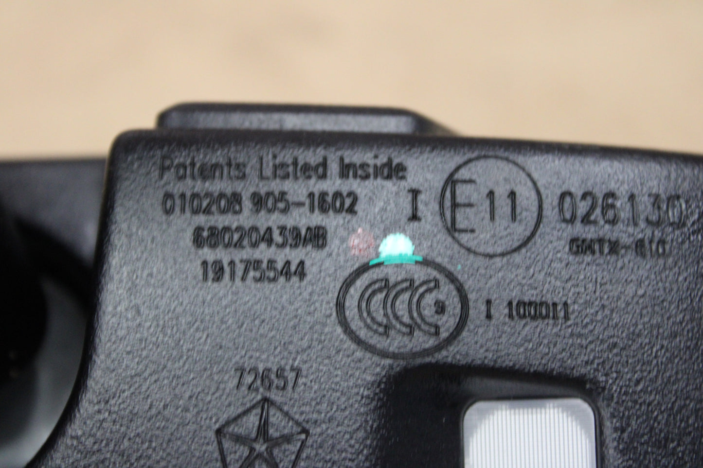 08-11 Dodge Chrysler Jeep Rear View Mirror Automatic Dimming Mirror 68020439AB