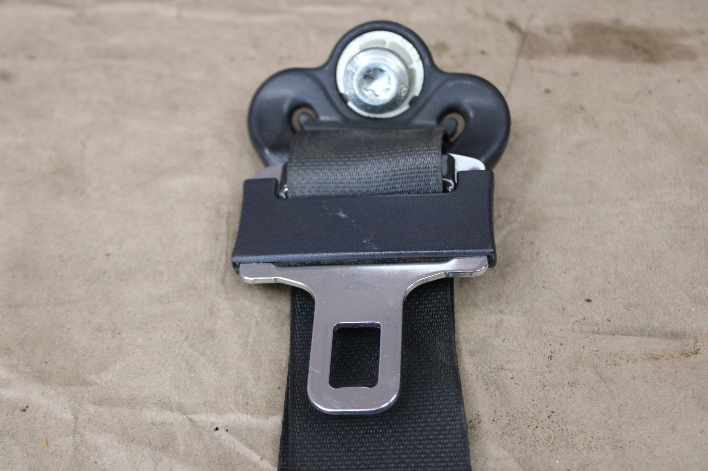 05-10 Charger Challenger 300 SRT8 OEM Rear Seat Belt Retractor Set 0UX54XDVAE