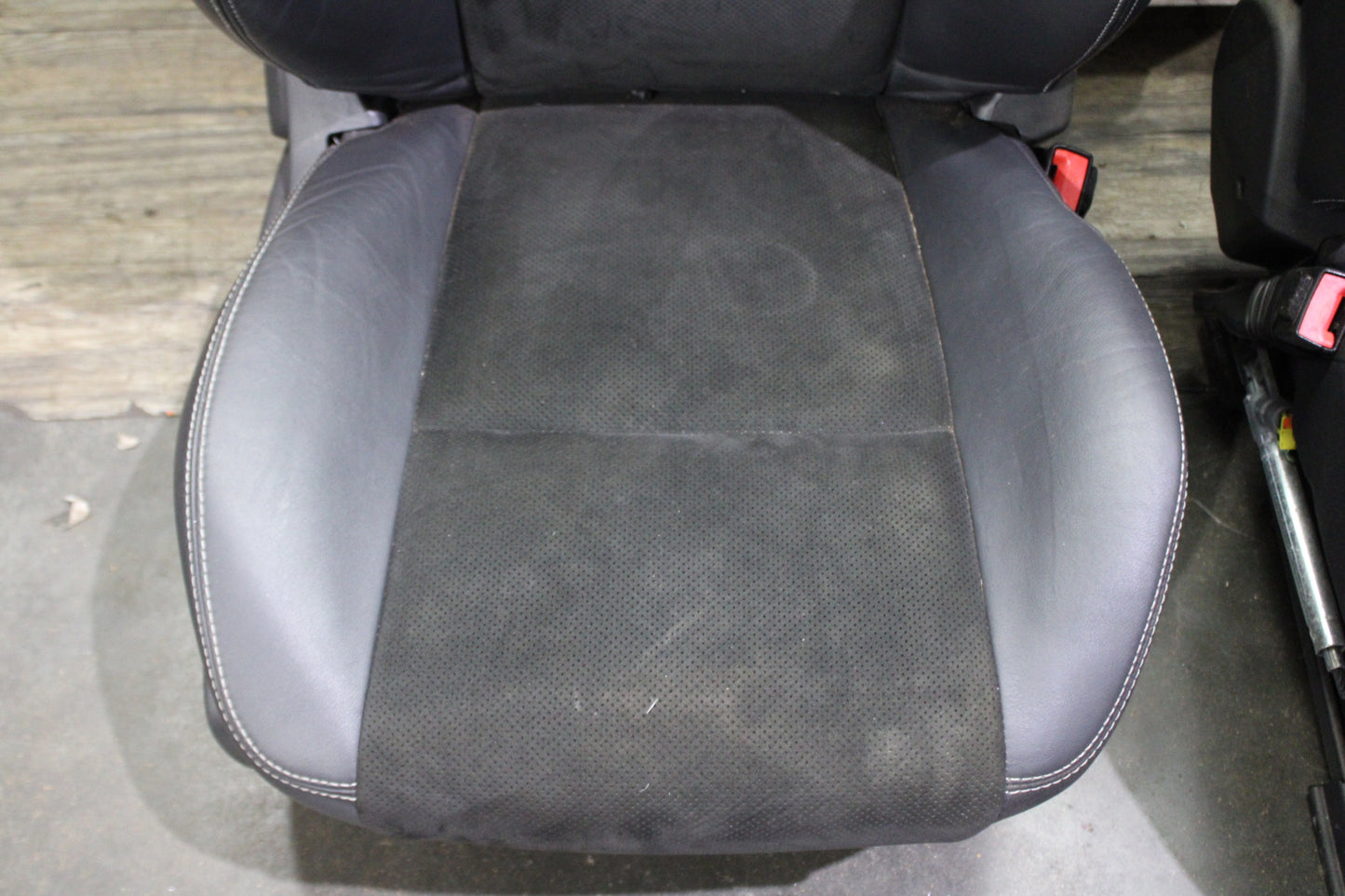 2008-2014 Dodge Challenger SRT8 Full Complete Front Rear Seat Set Leather OEM