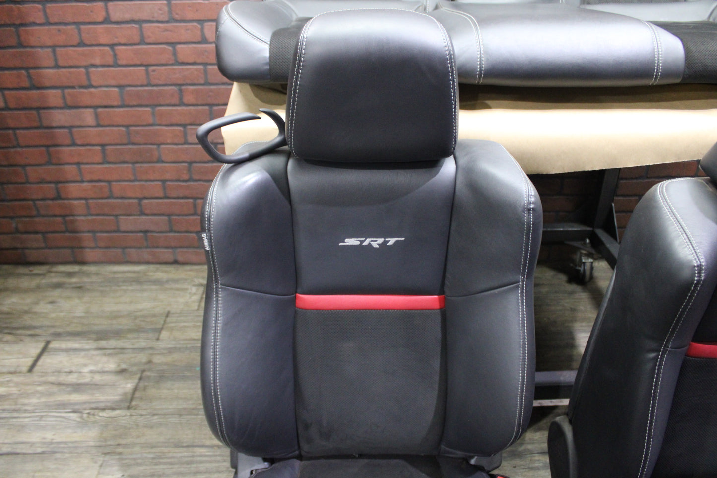2008-2014 Dodge Challenger SRT8 Full Complete Front Rear Seat Set Leather OEM