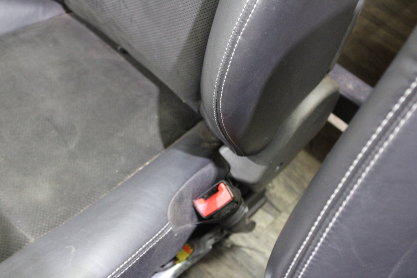 2008-2014 Dodge Challenger SRT8 Full Complete Front Rear Seat Set Leather OEM