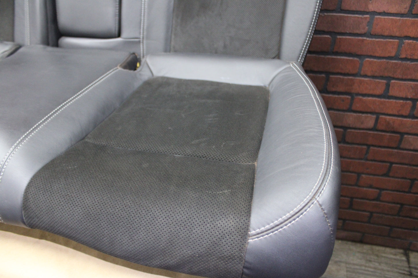 2008-2014 Dodge Challenger SRT8 Full Complete Front Rear Seat Set Leather OEM