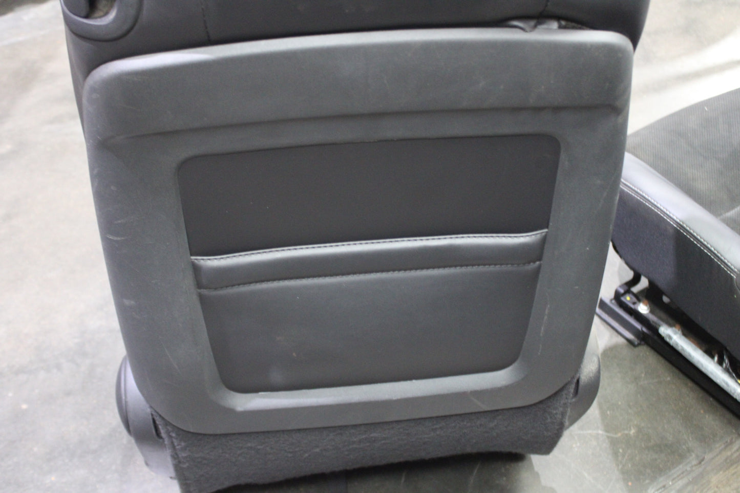 2008-2014 Dodge Challenger SRT8 Full Complete Front Rear Seat Set Leather OEM