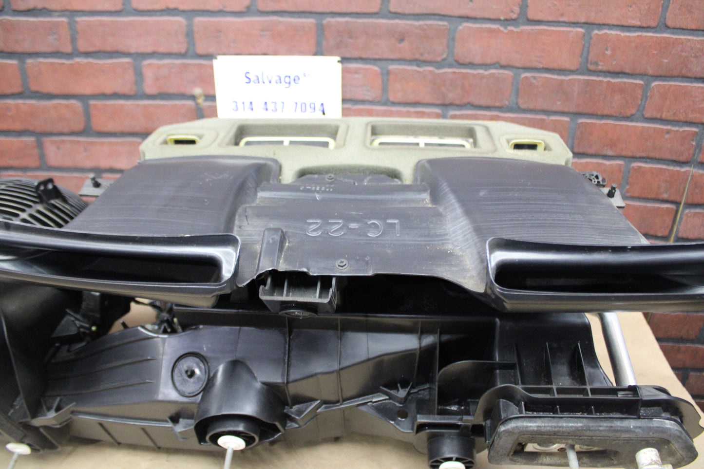 2011-2013 Dodge Challenger SRT8 HVAC Distribution Blower Heater Core Housing