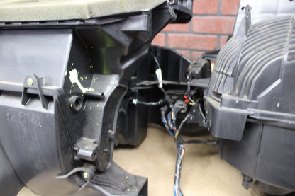 2011-2013 Dodge Challenger SRT8 HVAC Distribution Blower Heater Core Housing
