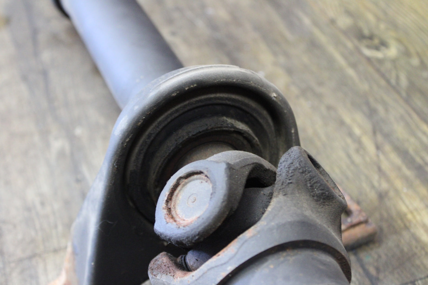 05-08 Magnum Challenger Charger 300 SRT8 6.1L OEM Rear Driveshaft 05037640AB