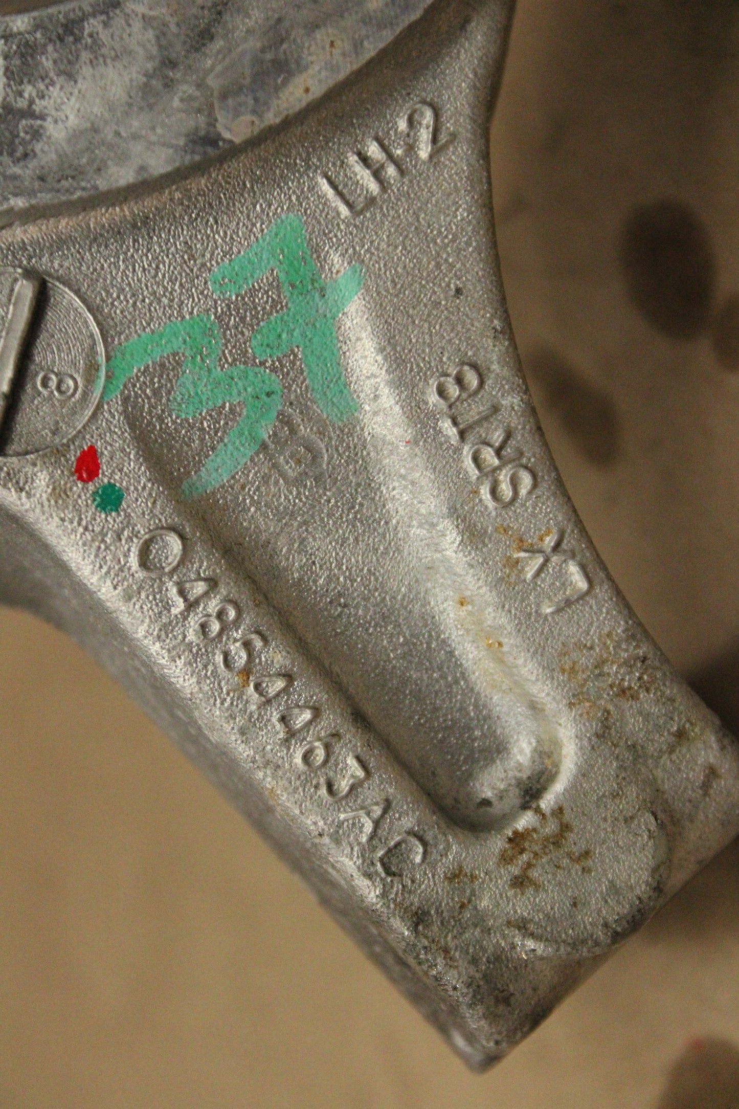 OEM 2005-2010 Charger Challenger 300 SRT8 Rear Driver LH Knuckle Spindle Brembo