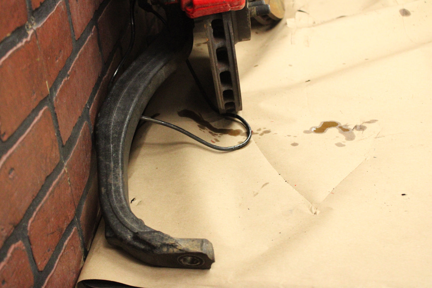 05-10 CHARGER CHALLENGER 300 SRT8 OEM FRONT SPINDLE KNUCKLE BREMBO ROTOR SET