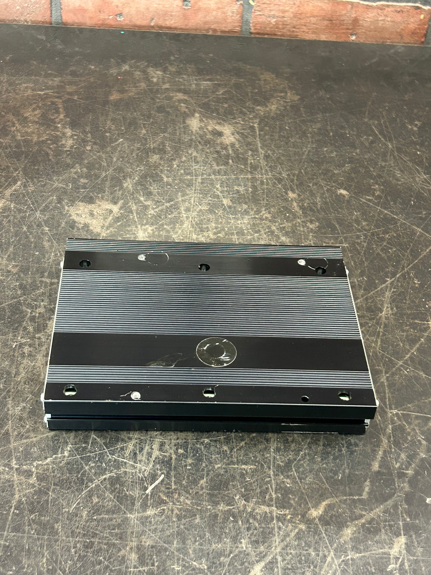 15-16 Challenger Charger 300 276 Watt Radio Stereo Amplifier Amp 68222467AF