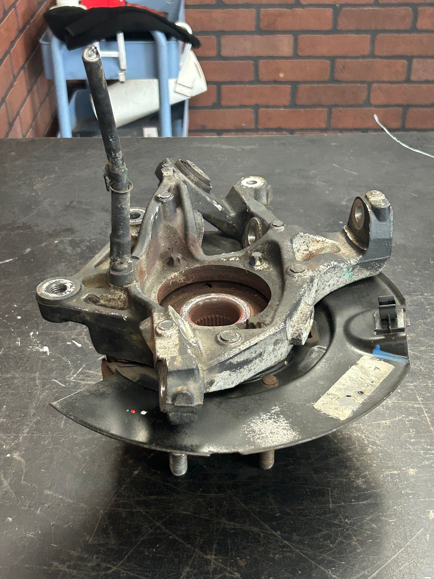 15-23 Dodge Charger Challenger 392 Scat SRT Left Rear Spindle Knuckle Assy Oem