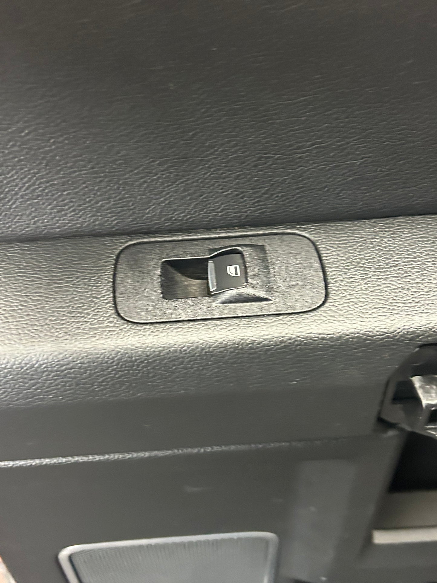 15 FORD F150 PLATINUM CREW INTERIOR DOOR TRIM PANEL REAR RIGHT PASSENGER BLACK