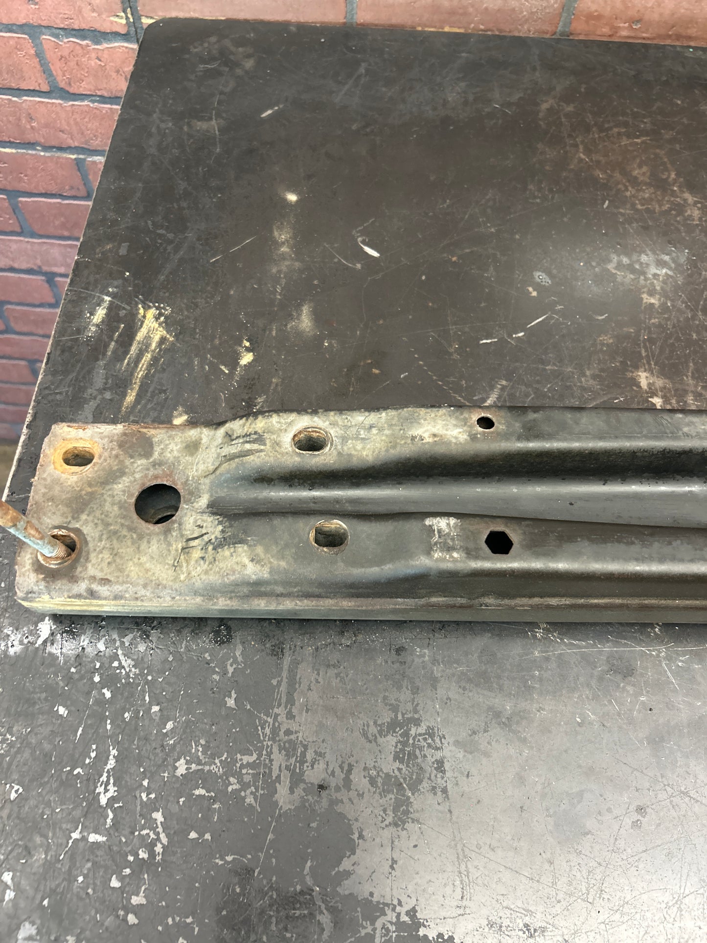 05-10 Jeep Grand Cherokee Commander Genuine Mopar Transmission Cross Member