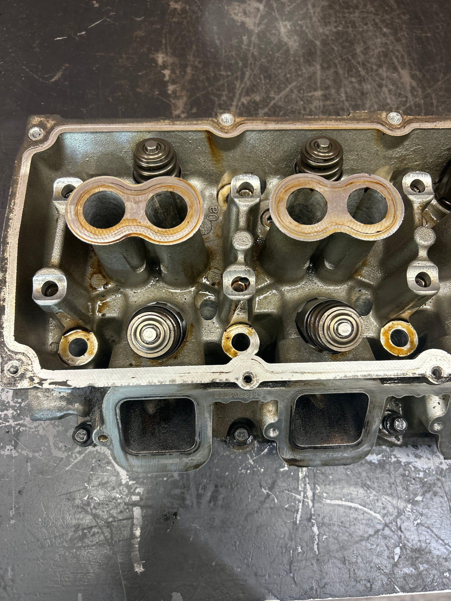 06-10 Dodge Jeep 6.1l Hemi SRT8 OEM Passenger Right Side Cylinder Head