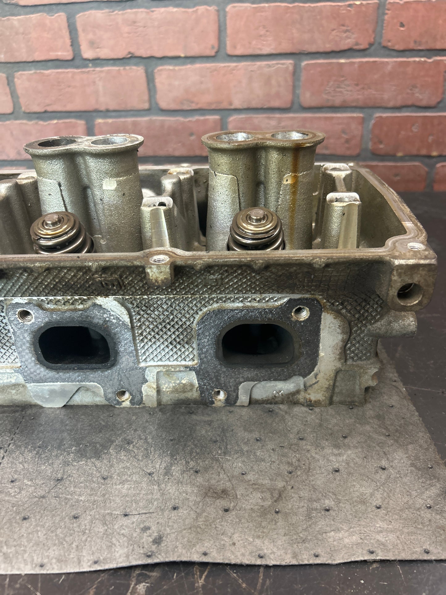 DMG 2006-2010 Dodge Jeep 6.1l Hemi SRT8 OEM Driver Left Side Cylinder Head
