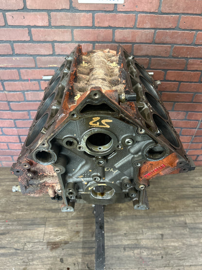 2005-2010 Jeep Dodge Chrysler SRT8 6.1L Engine Cylinder Block Bare Block OEM