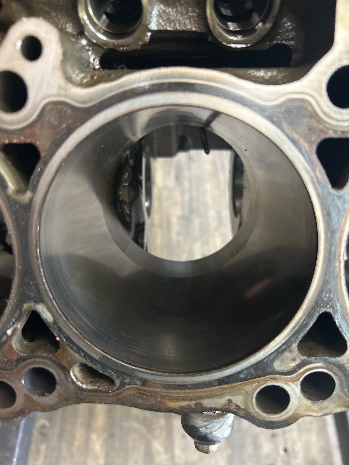 2005-2010 Jeep Dodge Chrysler SRT8 6.1L Engine Cylinder Block Bare Block OEM