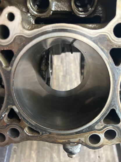 2005-2010 Jeep Dodge Chrysler SRT8 6.1L Engine Cylinder Block Bare Block OEM