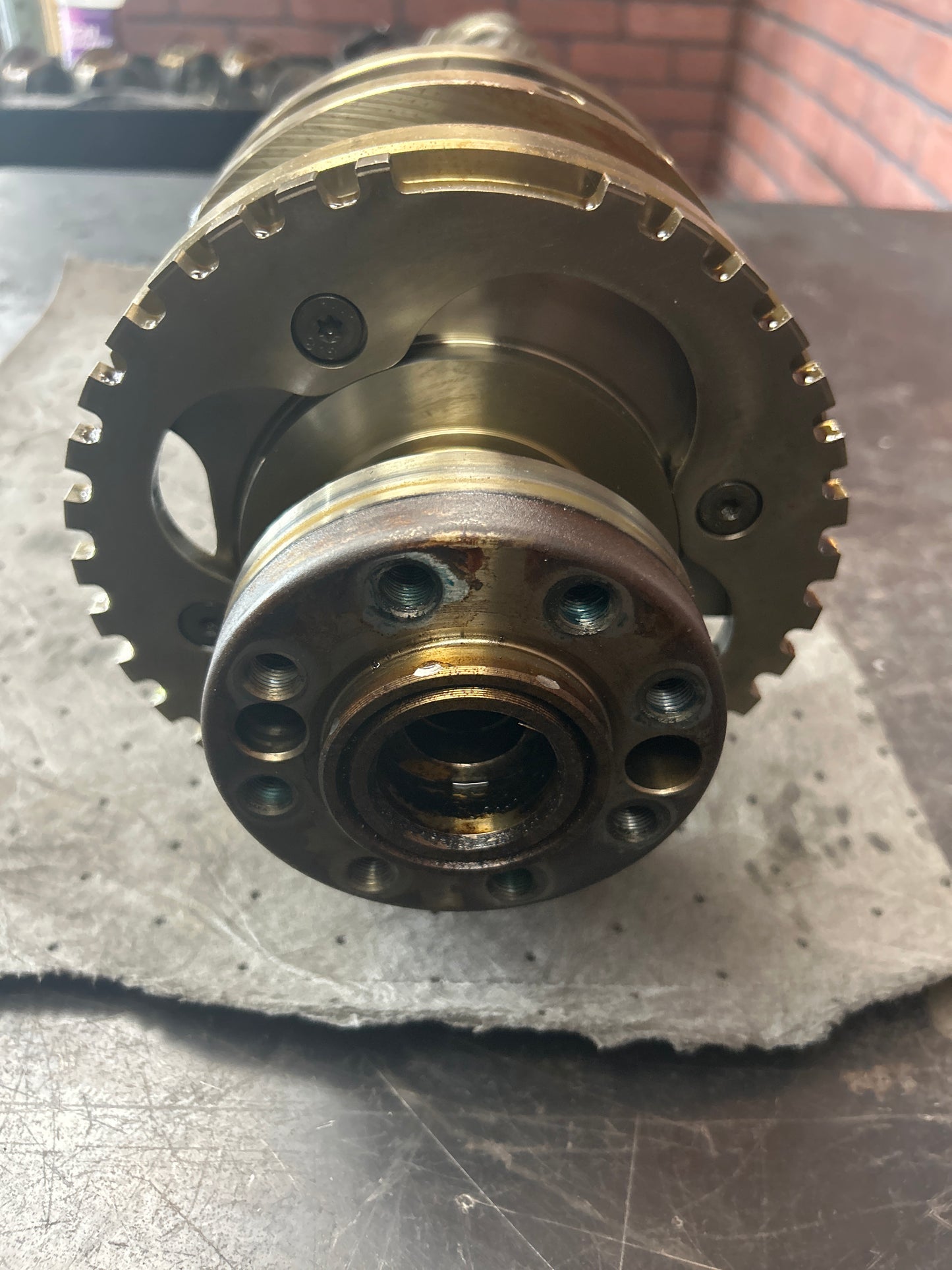 05-10 Chrysler Dodge Jeep SRT8 6.1L Gen 3 HEMI Engine Crankshaft Crank OEM