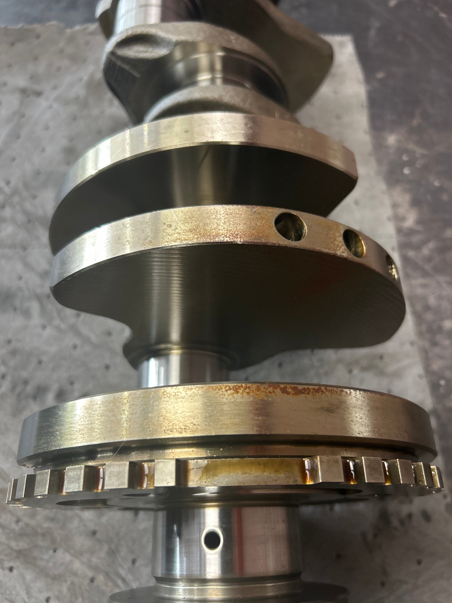 05-10 Chrysler Dodge Jeep SRT8 6.1L Gen 3 HEMI Engine Crankshaft Crank OEM