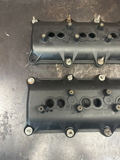 2006-2010 Jeep Cherokee SRT8 6.1l Hemi Genuine OEM Valve Covers Pair LH + RH Set