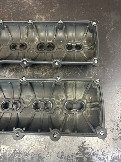 2006-2010 Jeep Cherokee SRT8 6.1l Hemi Genuine OEM Valve Covers Pair LH + RH Set