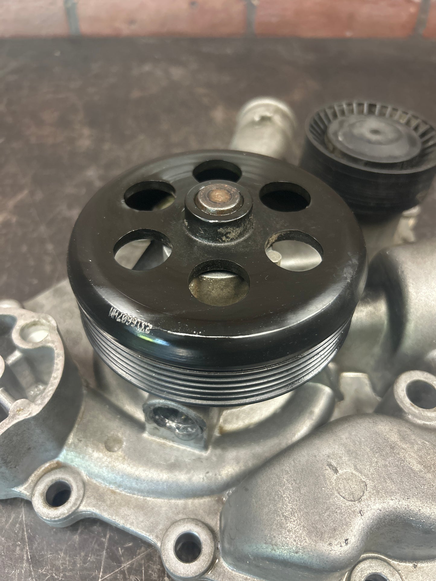 2005-2010 Chrysler Dodge Jeep SRT8 Mopar Water Pump Assembly 5.7L 6.1L HEMI OEM