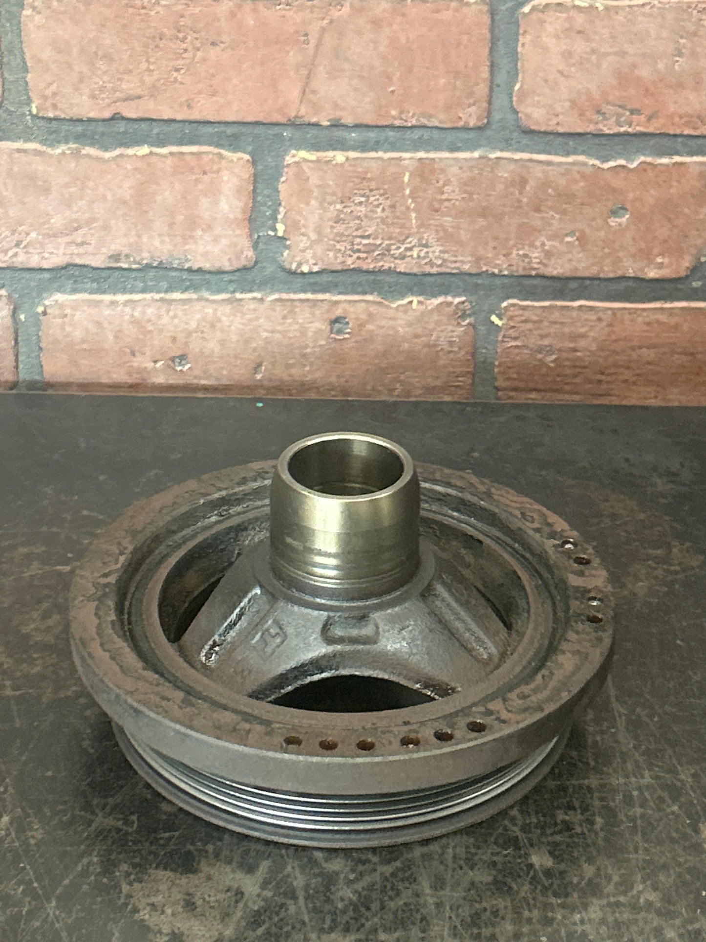 2005-2010 Grand Cherokee 300 Charger Challenger Harmonic Balancer Assembly 6.1L