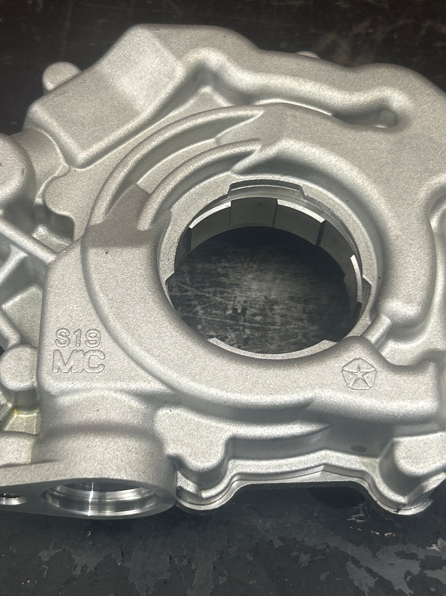2011-2024 Dodge Jeep Chrysler 5.7L 6.4L V8 HEMI Engine Oil Pump Assembly OEM