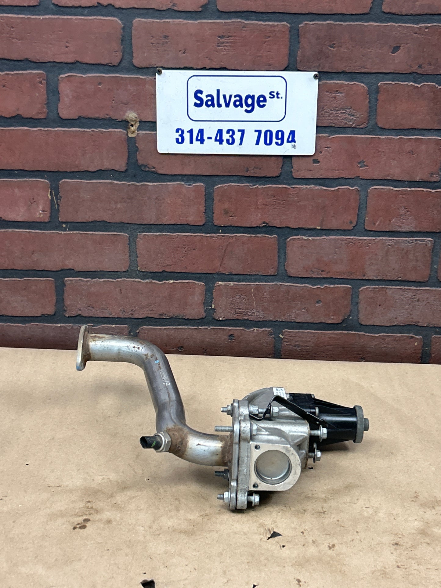 2014-2024 DODGE RAM 2500 3500 6.4L EXHAUST EGR VALVE ASSEMBLY 04627465AE