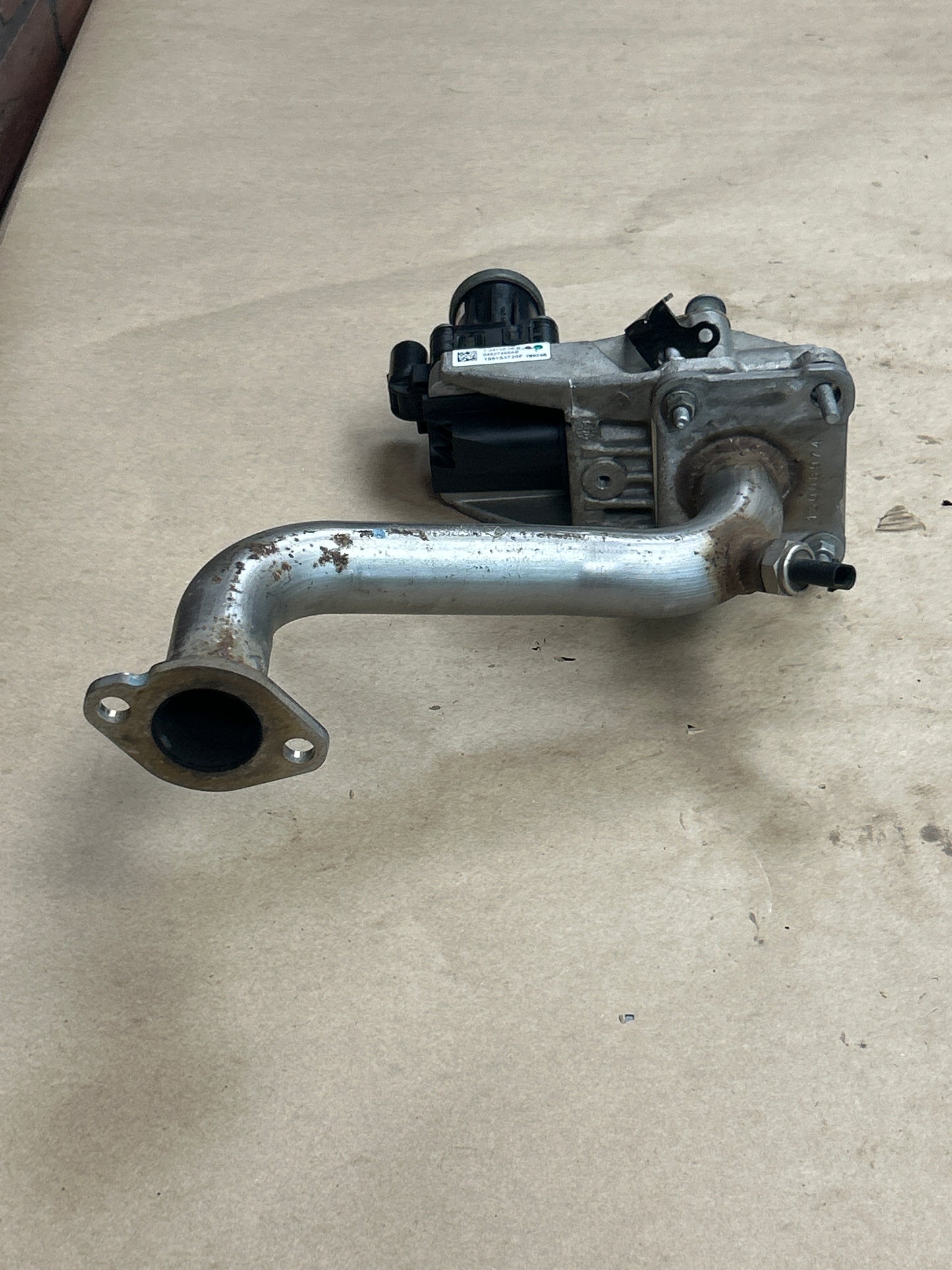 2014-2024 DODGE RAM 2500 3500 6.4L EXHAUST EGR VALVE ASSEMBLY 04627465AE