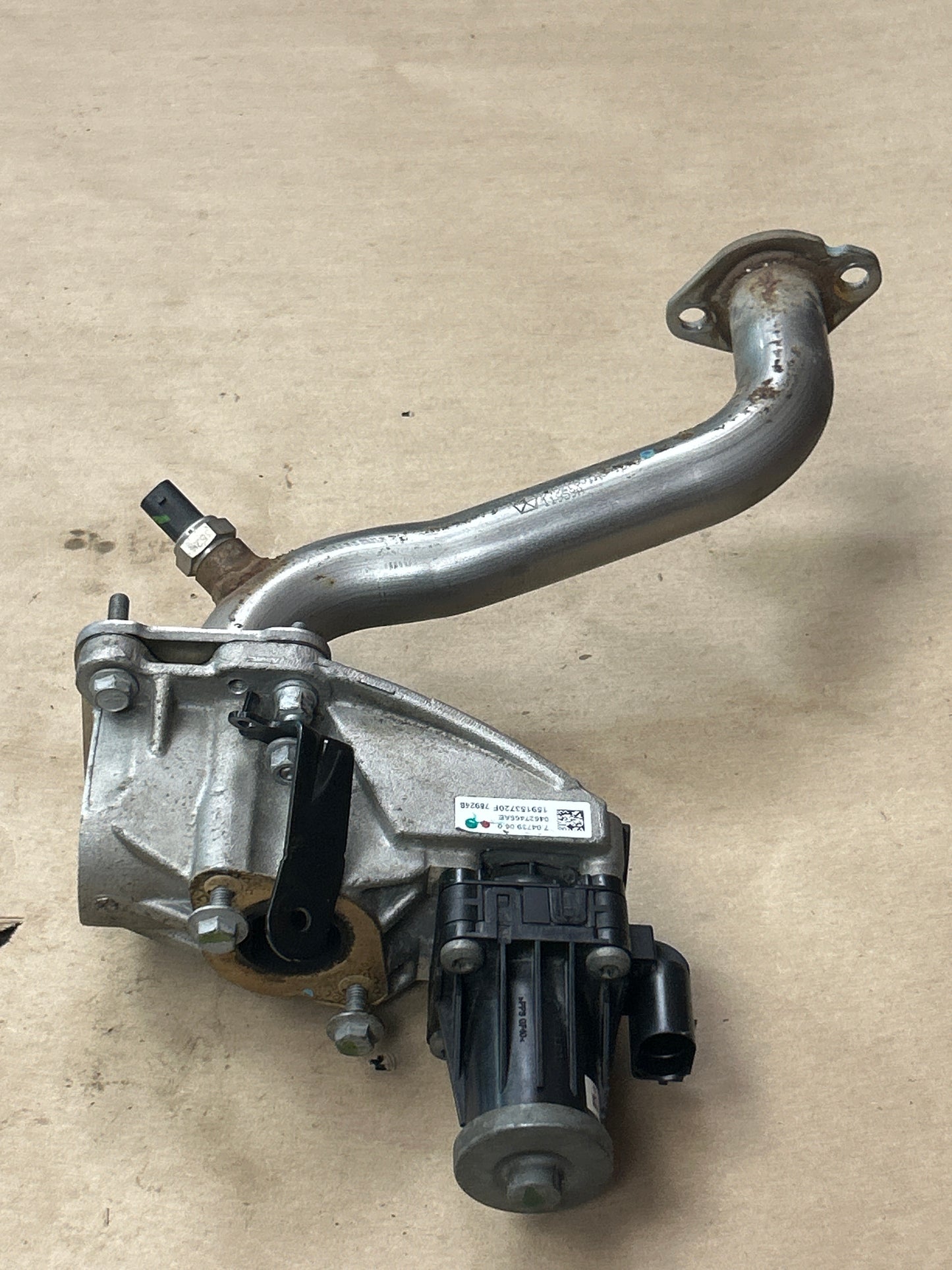 2014-2024 DODGE RAM 2500 3500 6.4L EXHAUST EGR VALVE ASSEMBLY 04627465AE