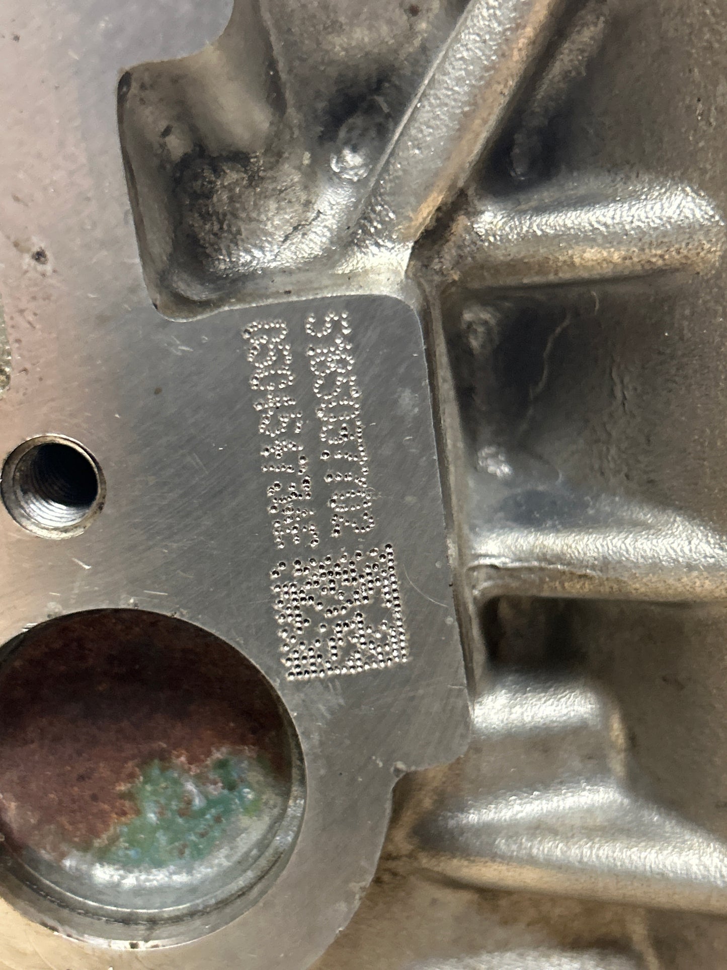 2014-2020 Ram 2500 3500 6.4L Hemi Driver Left Cylinder Head 05045468AE