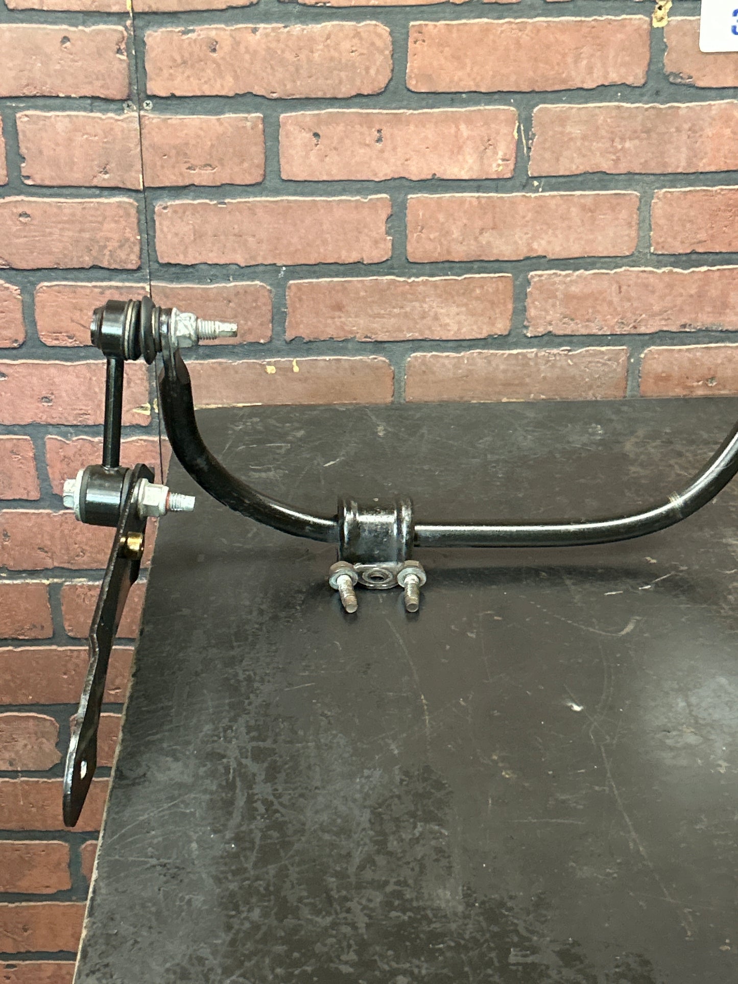 2005-2010 Jeep Grand Cherokee SRT8 Rear Suspension Stabilizer Sway Bar OEM