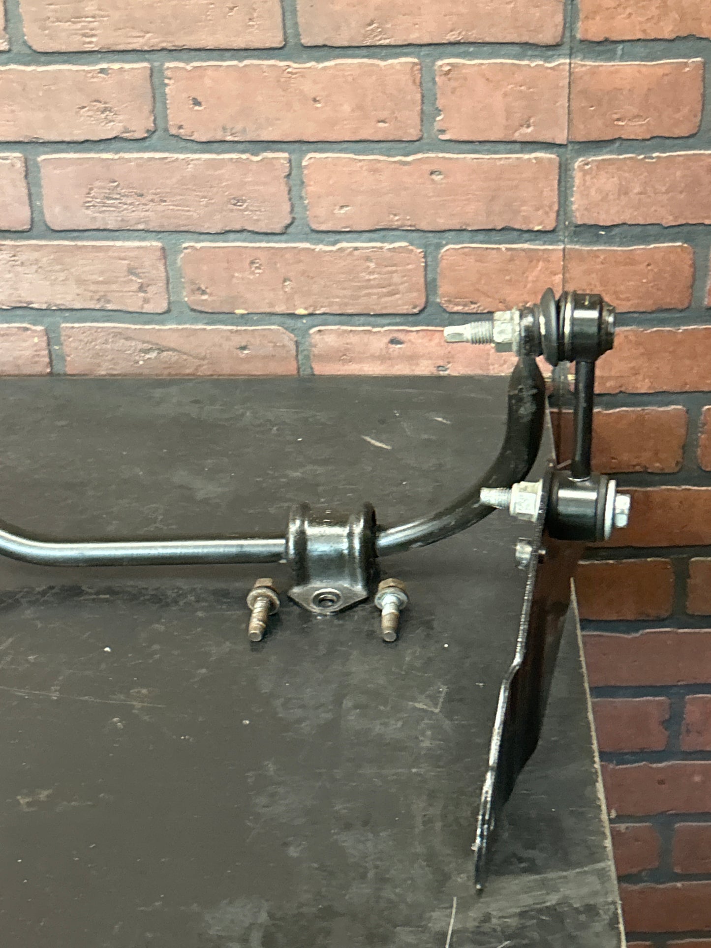 2005-2010 Jeep Grand Cherokee SRT8 Rear Suspension Stabilizer Sway Bar OEM