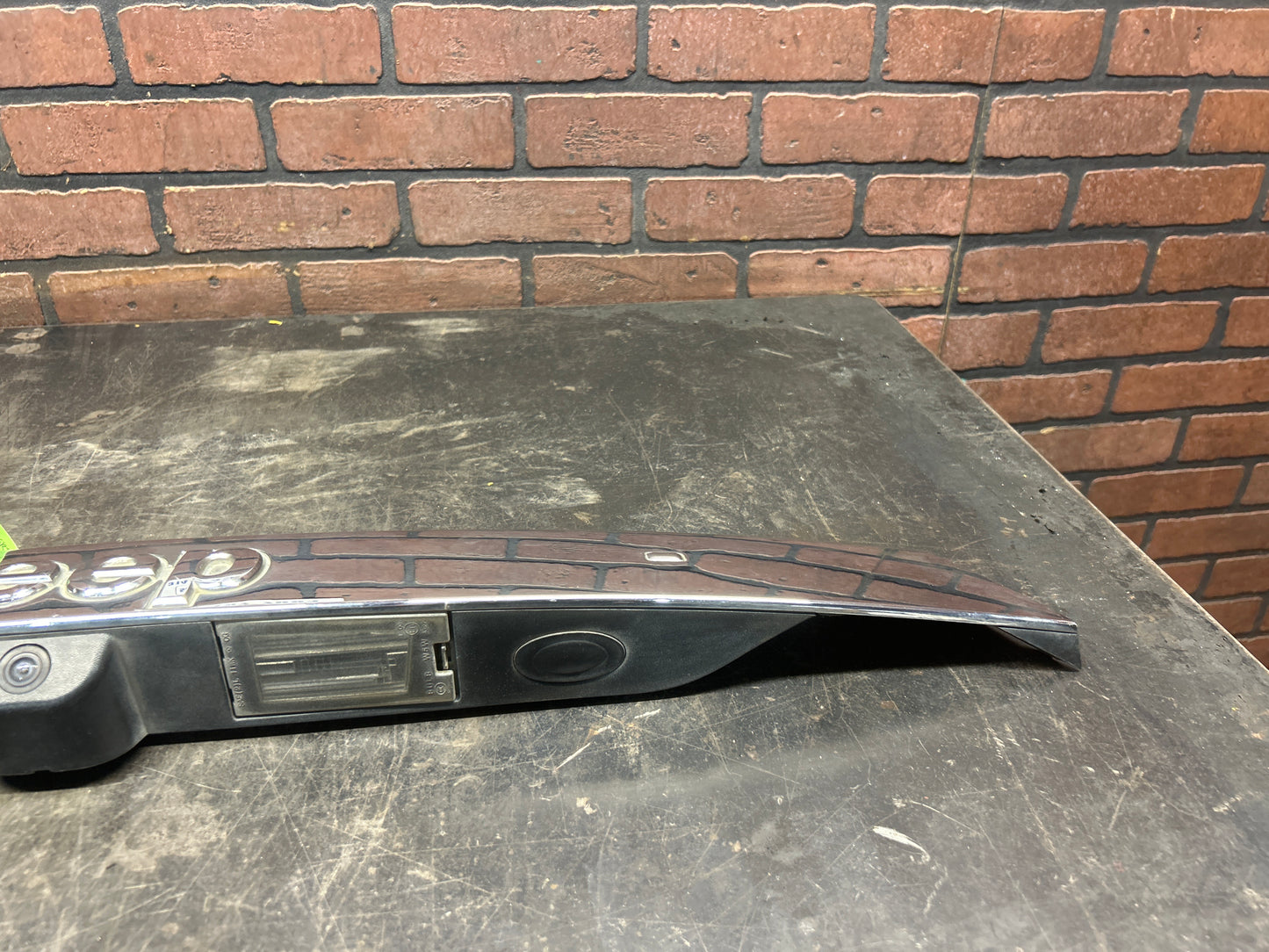 11-13 Jeep Grand Cherokee SRT8 Chrome Liftgate Handle Applique 68083083AA OEM