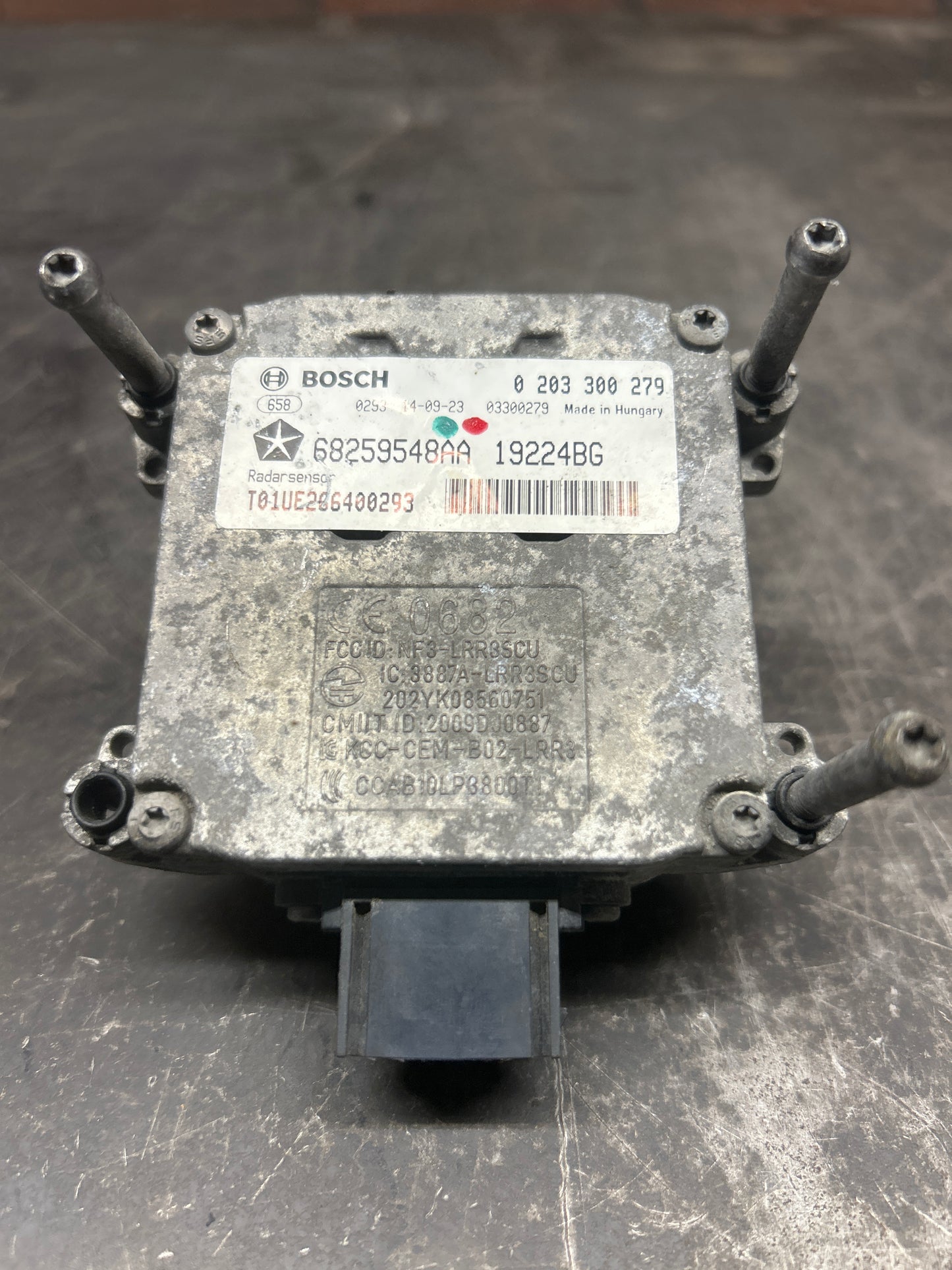 14-15 Grand Cherokee/Durango Adaptive Cruise Control ACC Radar Sensor 68259548A