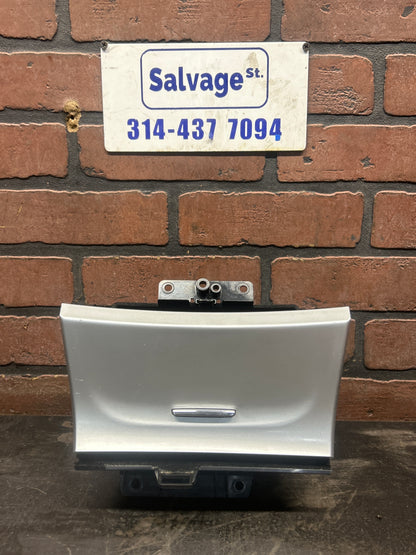 2014-2015 Jeep Grand Cherokee SRT8 Dash Storage Bin/Ashtray OEM X90020202SF