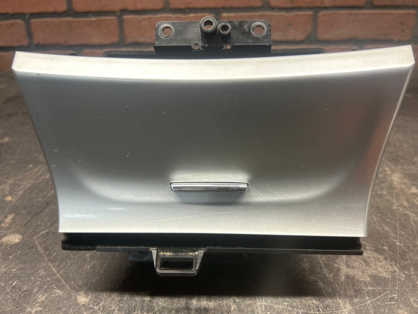 2014-2015 Jeep Grand Cherokee SRT8 Dash Storage Bin/Ashtray OEM X90020202SF