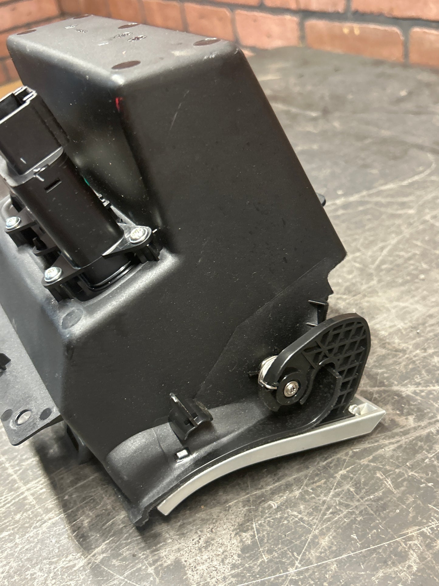 2014-2015 Jeep Grand Cherokee SRT8 Dash Storage Bin/Ashtray OEM X90020202SF